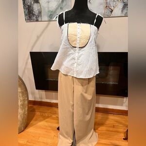 ZARAS Women’s tuxedo style white shirt - size M